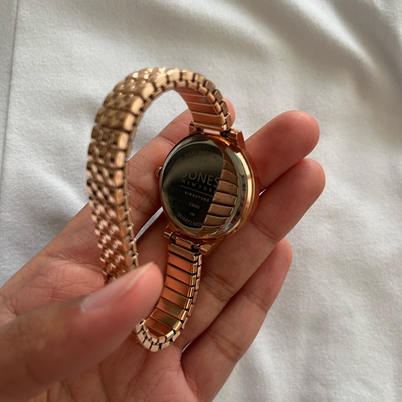 Watch - Picture 3 of 3